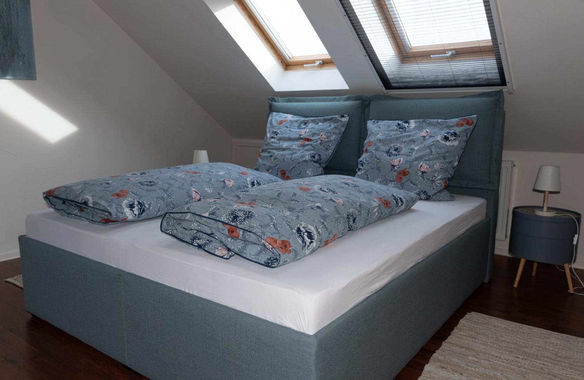 Moderne, Gemütliche Dg-wohnung In Ruhiger Lage Apartment