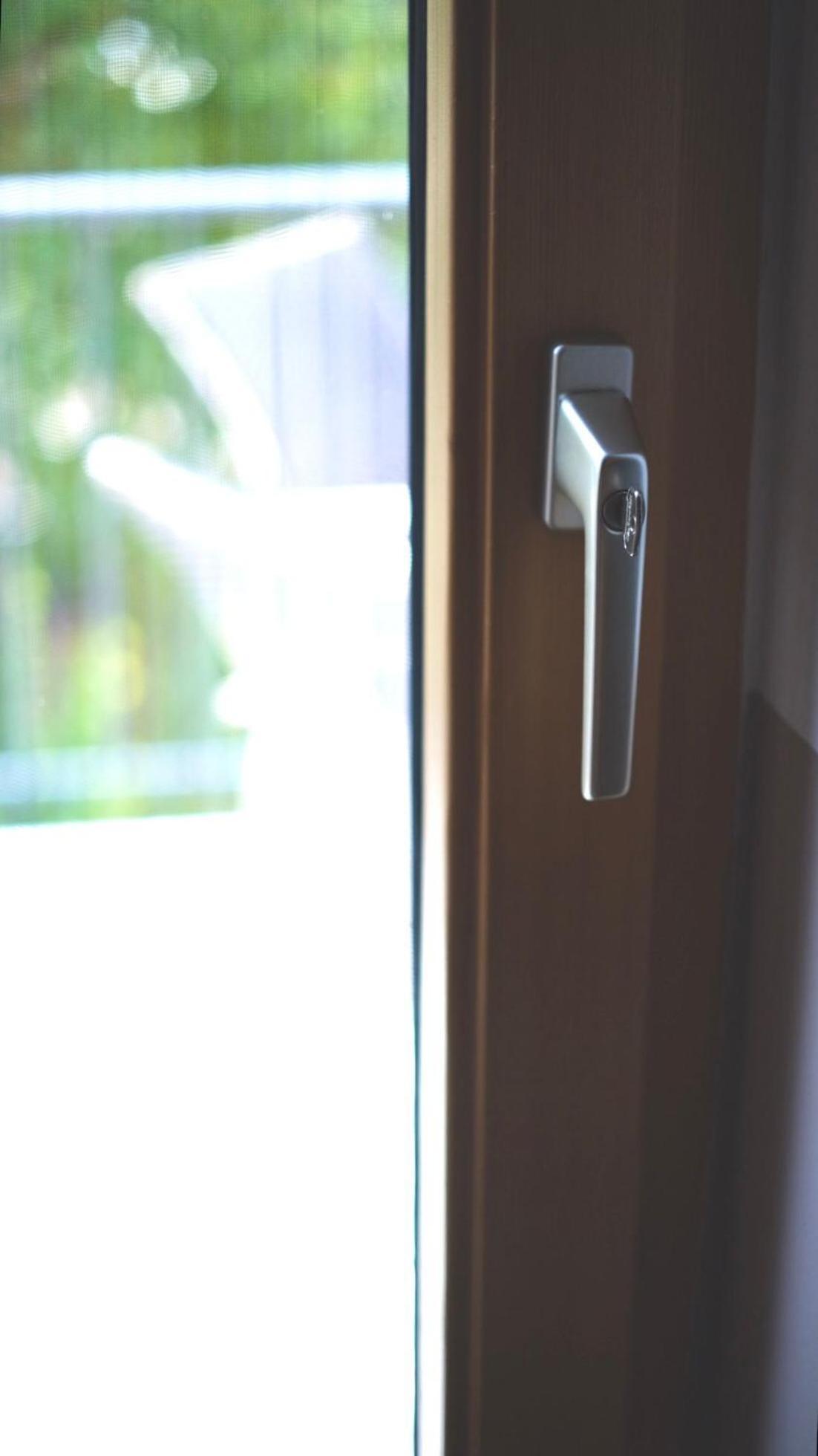 Moderne, Gemütliche Dg-wohnung In Ruhiger Lage
